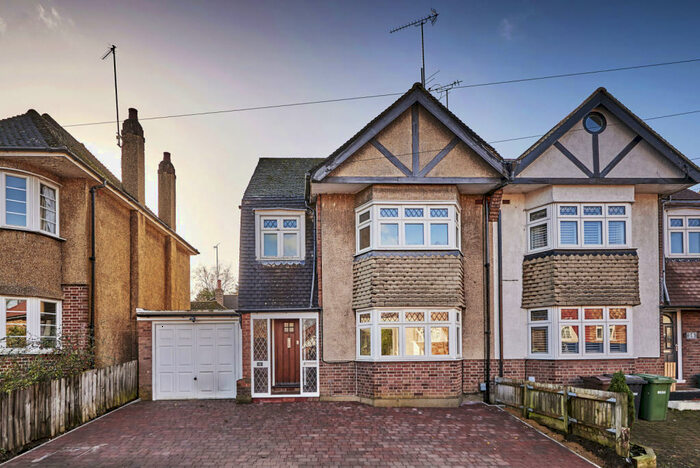4 Bedroom Semi-Detached House To Rent In Cross Way, Harpenden, Herts, AL5