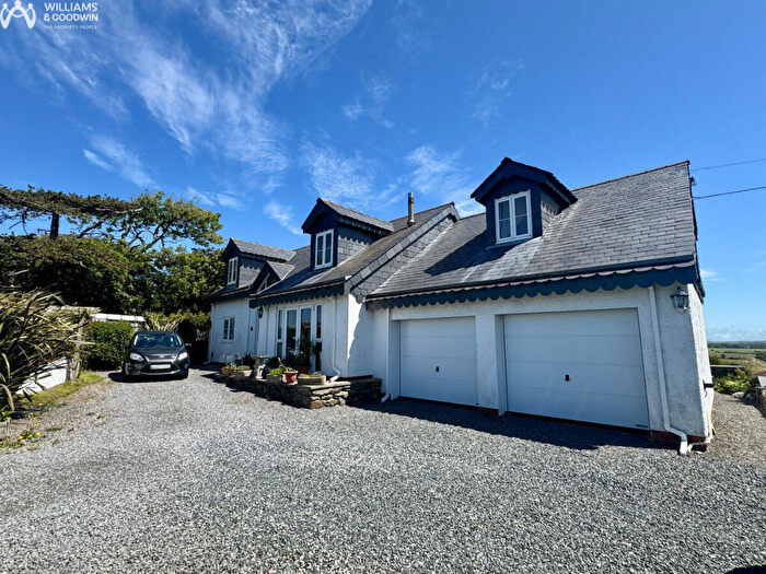 5 Bedroom Detached Bungalow For Sale In Off, Llanfaethlu, Anglesey, LL65