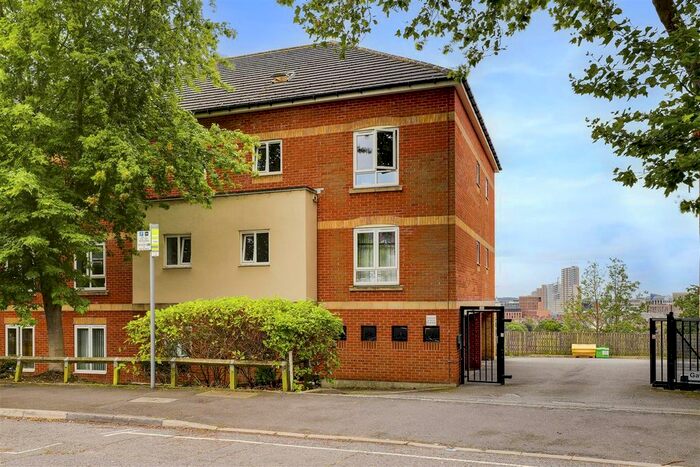 1 Bedroom Flat To Rent In Cranmer Street, Mapperley Park, Nottingham, NG3