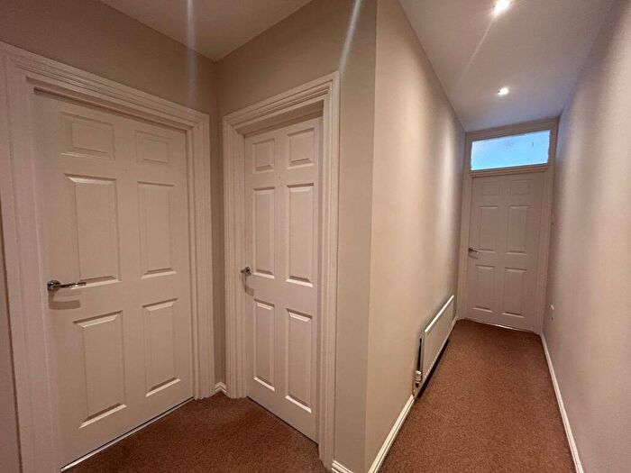 2 Bedroom Flat To Rent In Leigh Road, Worsley, M28
