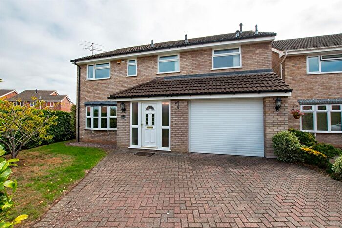 4 Bedroom Detached House For Sale In Noble Avenue, Bristol, BS30