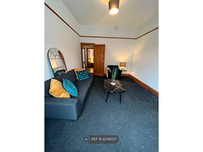 2 Bedroom Flat To Rent In Greenfield Place, Glasgow, G32