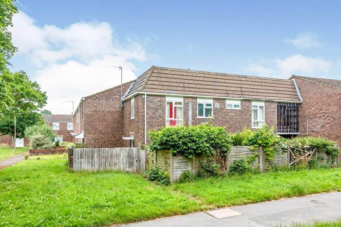 1 Bedroom Maisonette To Rent In Quilter Road, Basingstoke, Hampshire, RG22