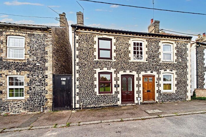 2 Bedroom Semi-Detached House For Sale In Melford Bridge Road, Thetford, IP24