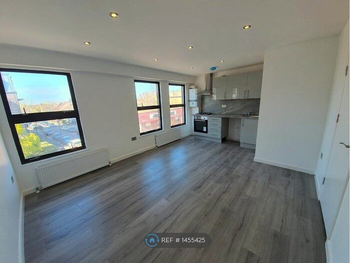 1 Bedroom Flat To Rent In Lea Bridge Road, London, E10