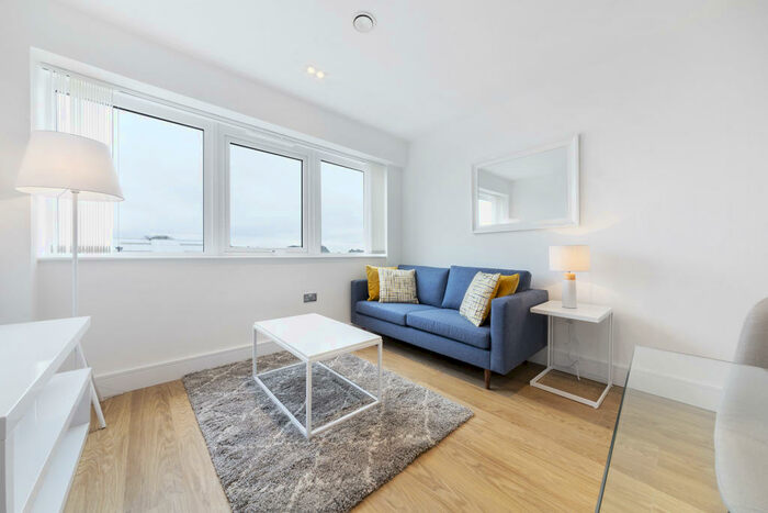 2 Bedroom Apartment To Rent In Laporte Way, Luton, Bedfordshire, LU4