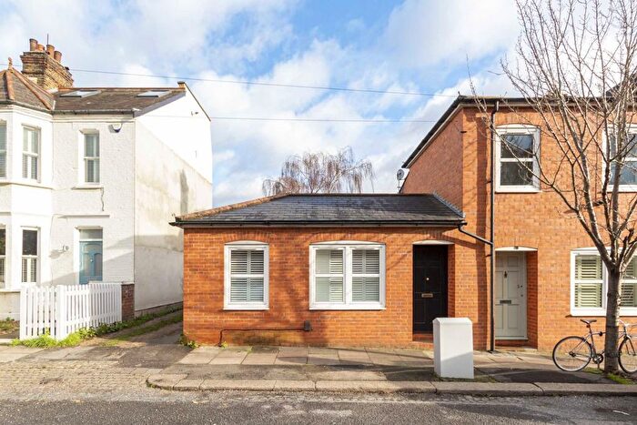 1 Bedroom Bungalow To Rent In Trewince Road, London, SW20