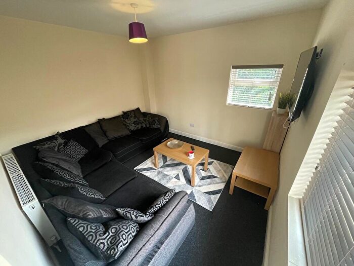 6 Bedroom House To Rent In Nelthorpe Street, Lincoln, LN5