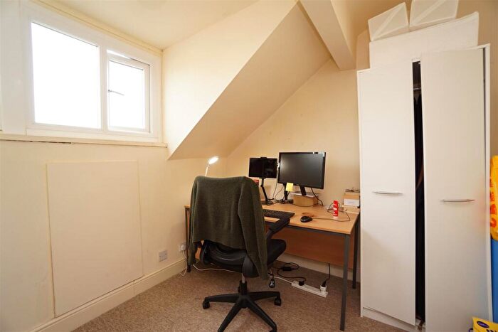 2 Bedroom Terraced House To Rent In Heavygate Road, Crookes, Sheffield, S10