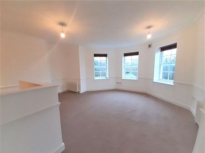 1 Bedroom Flat To Rent In Mays Court, Crooms Hill, Greenwich, SE10