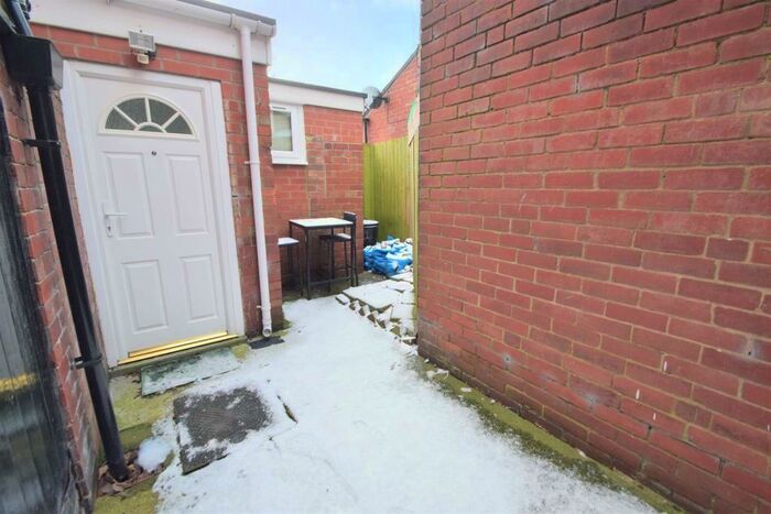 2 Bedroom Flat To Rent In Claremont Gardens, Whitley Bay, NE26