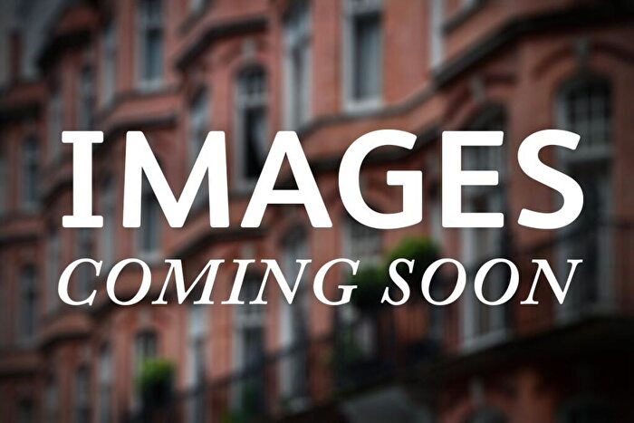 2 Bedroom Flat To Rent In Bayer House, Golden Lane Estate, EC1Y