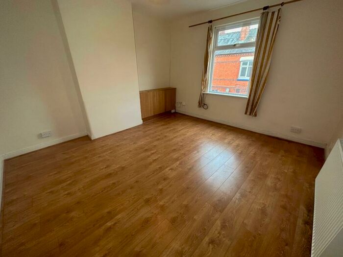 1 Bedroom Flat To Rent In Howard Road, Leicester, LE2