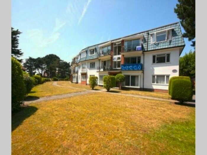 2 Bedroom Flat To Rent In Banks Road, Sandbanks, Poole, BH13