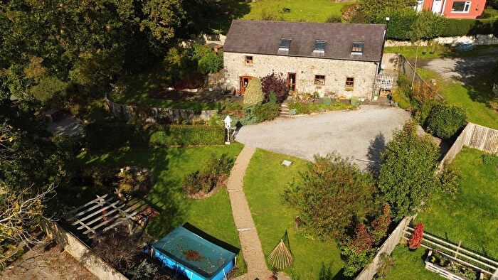 4 Bedroom Detached House For Sale In Taliaris, Llandeilo, SA19