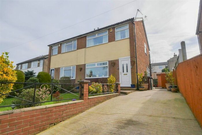 3 Bedroom Semi-Detached House To Rent In Smalewell Green, Pudsey, LS28