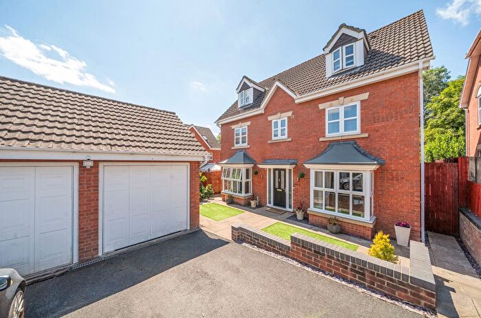 5 Bedroom Detached House For Sale In Haywain Close, Swindon, Wiltshire, SN25