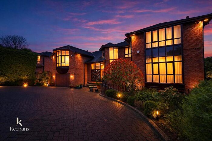 6 Bedroom Detached House For Sale In Ringley Park, Whitefield, M45