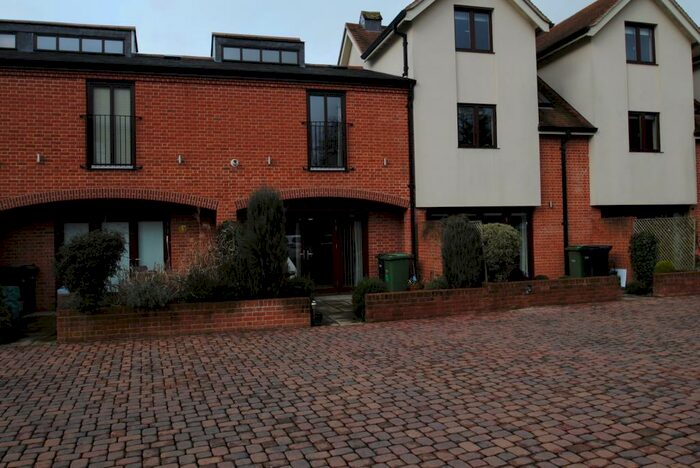 2 Bedroom Terraced House To Rent In Castle Street, Wallingford, OX10