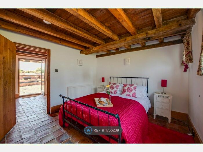 1 Bedroom Terraced House To Rent In The Old Barns, Hampshire, SO20