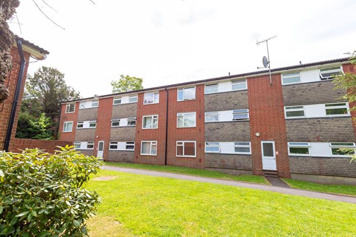 2 Bedroom Flat For Sale In London Road, East Grinstead, RH19