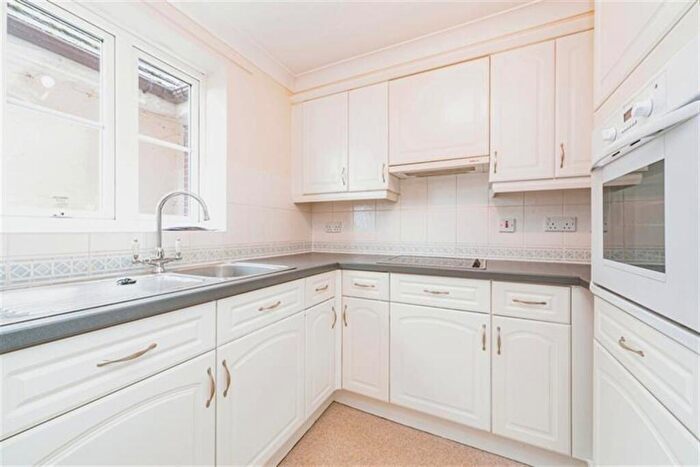 1 Bedroom Retirement Property To Rent In Calcot Priory, Bath Road, Calcot, Reading, RG31