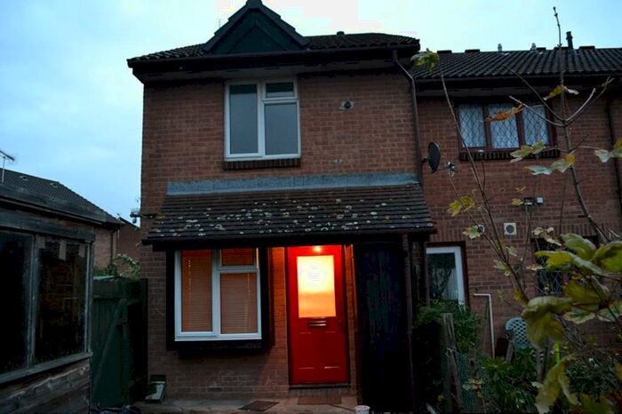 1 Bedroom Flat To Rent In Pedley Road, Dagenham, RM8