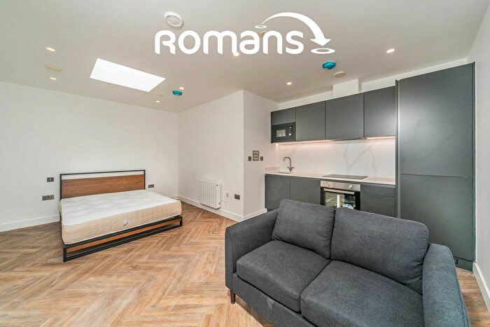 Studio To Rent In Market Place, Reading, Berkshire, RG1