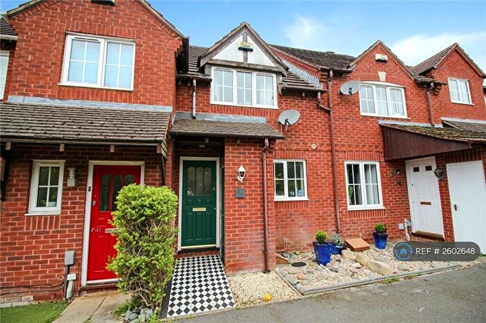 2 Bedroom Terraced House To Rent In Pennine Way, Swindon, SN25