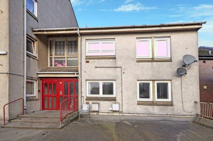 2 Bedroom Flat To Rent In Market Street, Kilsyth, G65