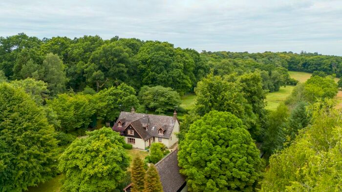 4 Bedroom Detached House For Sale In Woodgreen Road, Godshill, Fordingbridge, SP6