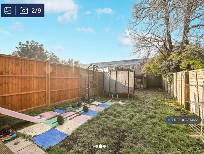 2 Bedroom Flat To Rent In Kingston Road, New Malden, KT3