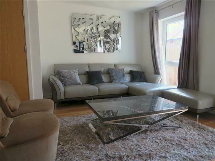 2 Bedroom House To Rent In Madison Walk, Birmingham, B15