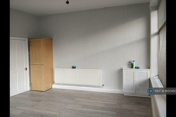 1 Bedroom Flat To Rent In Walthamstow, London, E17