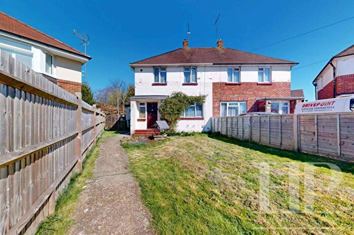 3 Bedroom Semi-Detached House To Rent In Eversfield Road, Horsham, RH13