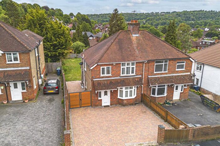 3 Bedroom Semi-Detached House For Sale In Totteridge Road, High Wycombe (walk Of Station), HP13