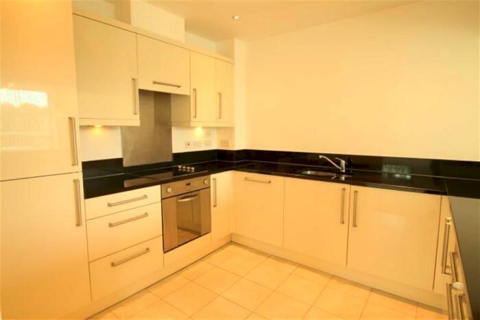 3 Bedroom Apartment To Rent In River Crescent, Nottingham, NG2
