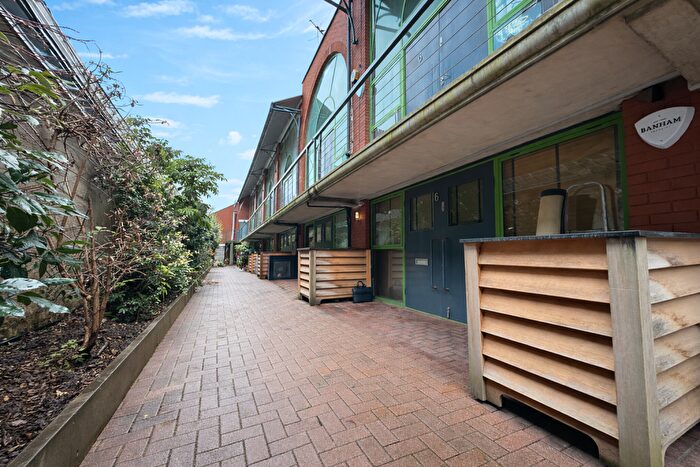 1 Bedroom House For Sale In Tadema Road, Chelsea, London, SW10