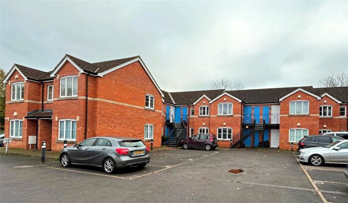 1 Bedroom Apartment To Rent In Impressive Apartment With Parking & Courtyard Garden - Wells, BA5