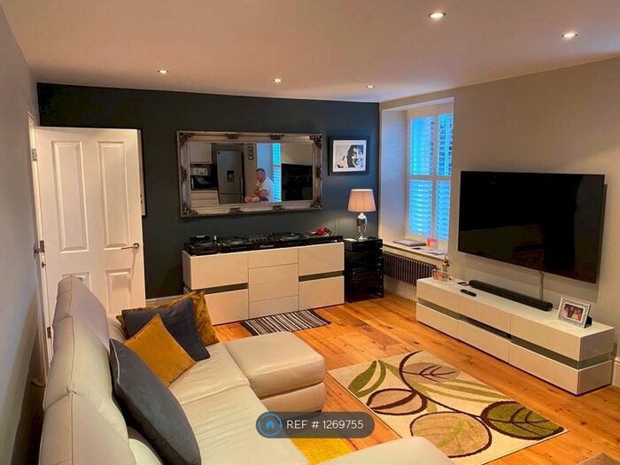 1 Bedroom Flat To Rent In Regent Parade, Harrogate HG1