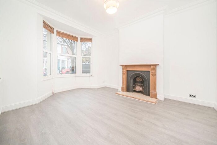 3 Bedroom Terraced House To Rent In Sterne Street, Shepherds Bush, W12