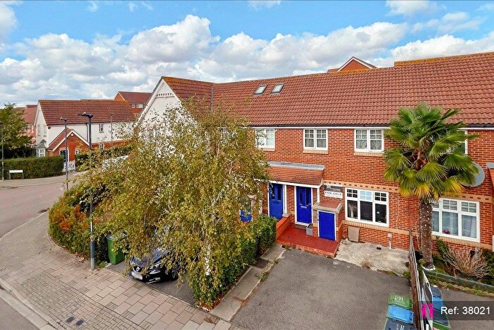 3 Bedroom Terraced House For Sale In Greenhaven Drive, London, SE28