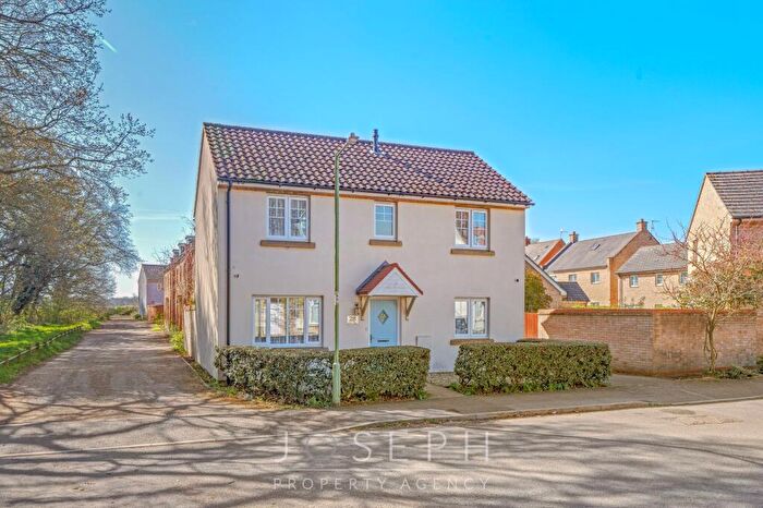 3 Bedroom Detached House For Sale In Kinsey View, Kesgrave, IP5