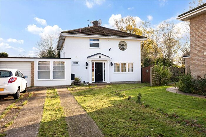 4 Bedroom Detached House For Sale In Linden Crescent, St. Albans, Hertfordshire, AL1
