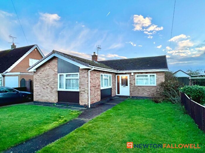 3 Bedroom Detached Bungalow For Sale In Grange Road, Newark, NG24