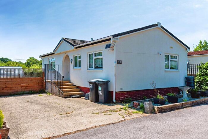 2 Bedroom Park Home For Sale In Glen Mobile Home Park, Colden Common, Winchester, SO21