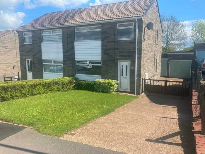 3 Bedroom Semi-Detached House To Rent In Cedar Road, Stocksbridge, Sheffield, S36