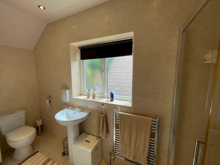 2 Bedroom Detached House For Sale In Clough Way, Fenay Bridge, Huddersfield, HD8