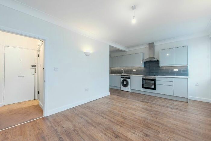 1 Bedroom Flat To Rent In Inverness Terrace, London W2