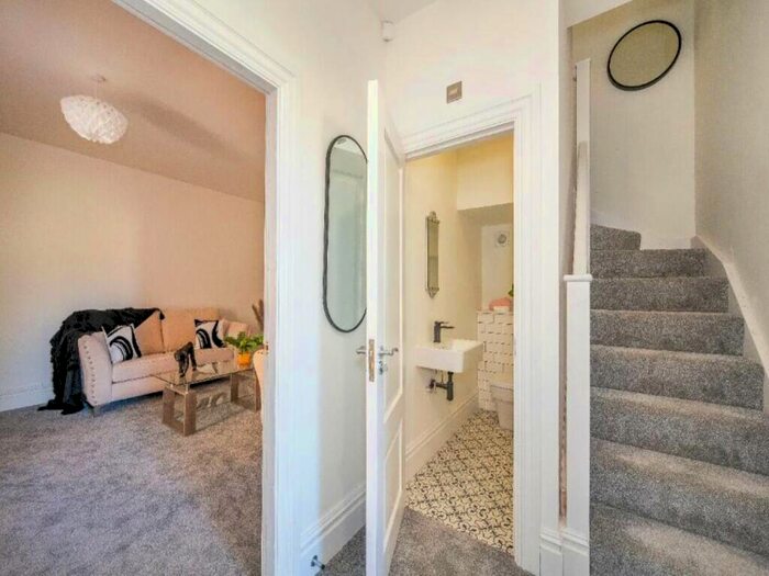 3 Bedroom Semi-Detached House To Rent In The Stables Cliff Oaks, Fawcett Lane, , Leeds, LS12